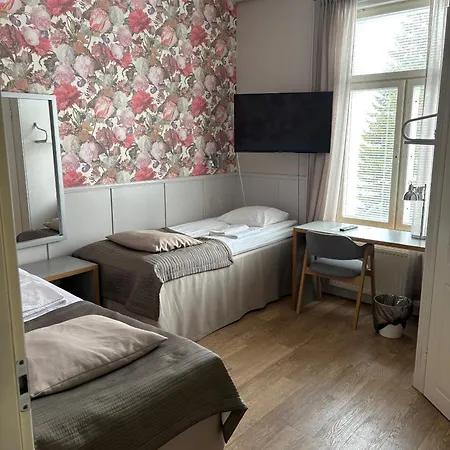 Savonlinnan Kansanopisto - Wanha Pappila Hostelli Savonlinna