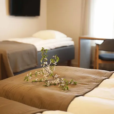 Savonlinnan Kansanopisto - Wanha Pappila Hostel