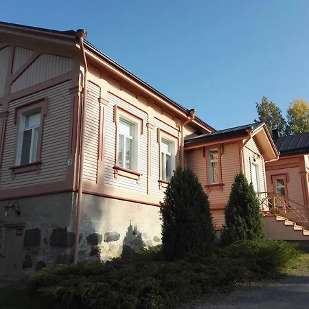 Savonlinnan Kansanopisto - Wanha Pappila Ostello Savonlinna