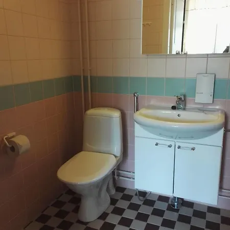 Savonlinnan Kansanopisto - Wanha Pappila Hostel
