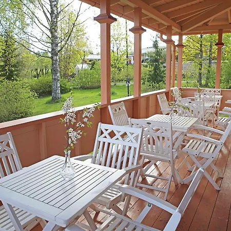 Hostel Savonlinnan Kansanopisto - Wanha Pappila Savonlinna