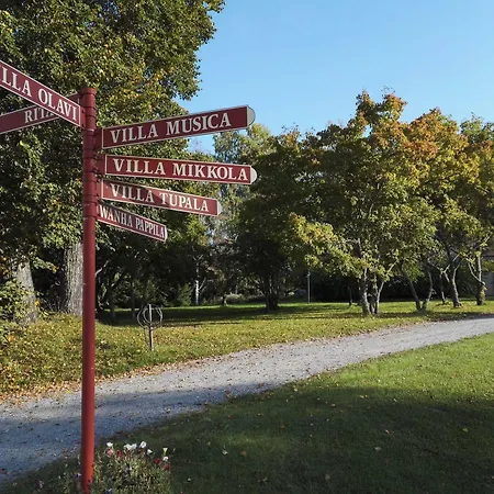 Savonlinnan Kansanopisto - Wanha Pappila * 사본린나