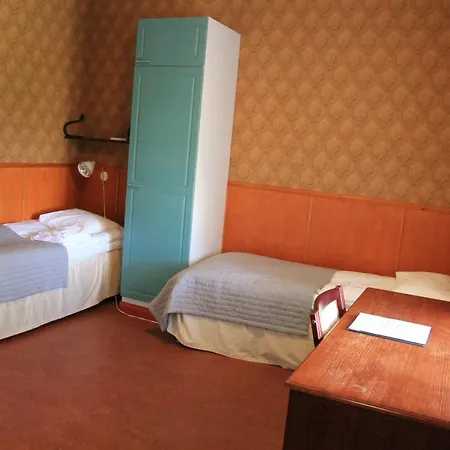 Hostel Savonlinnan Kansanopisto - Wanha Pappila Savonlinna